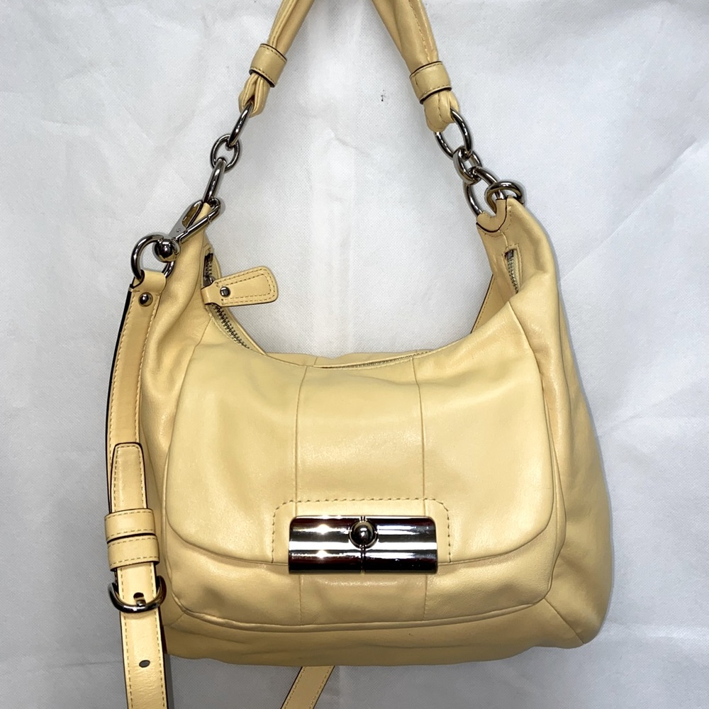 COACH handbag, light yellow, medium size